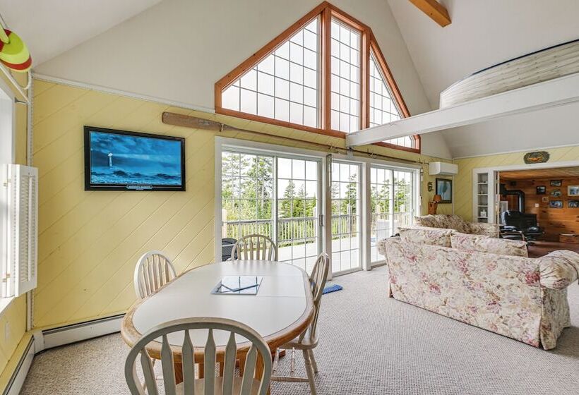 4 Mi To Acadia Trails: Coastal Maine Home W/ Deck