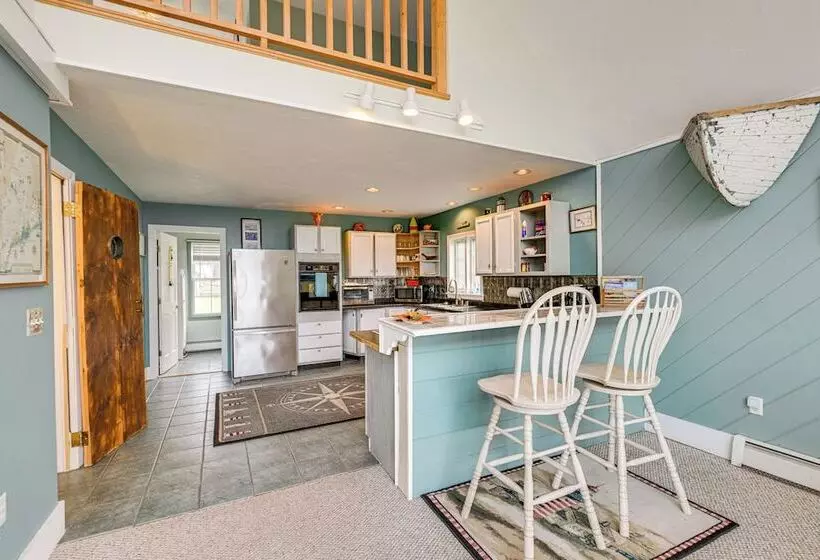 4 Mi To Acadia Trails: Coastal Maine Home W/ Deck