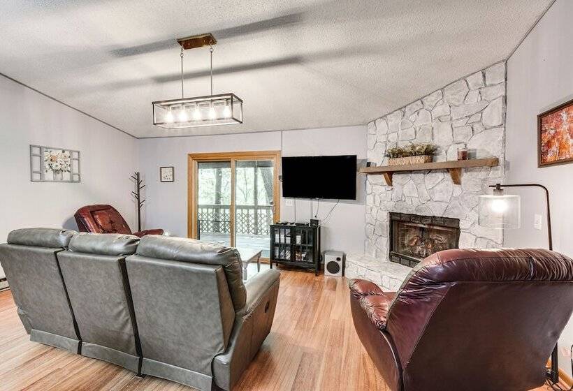Cozy Franklin Retreat W/ Deck   5 Mi To Downtown!