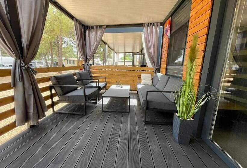 هتل Mobile Home Mia