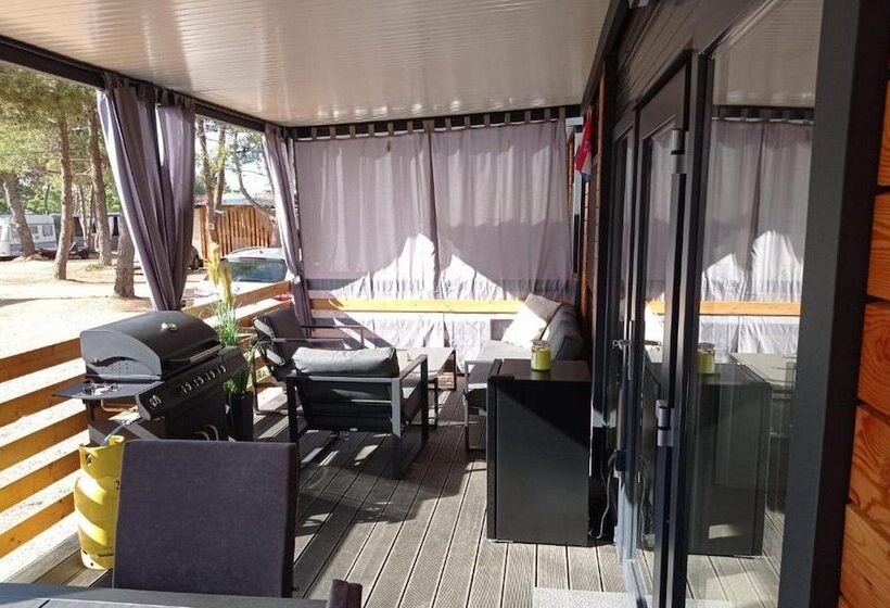 هتل Mobile Home Mia