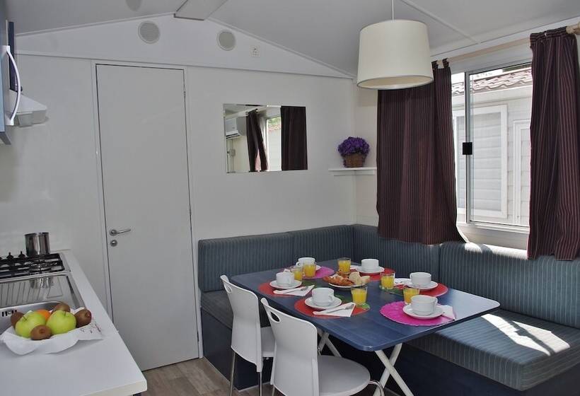 Отель Happy Camp Mobile Homes In Camping Village Baia Paradiso
