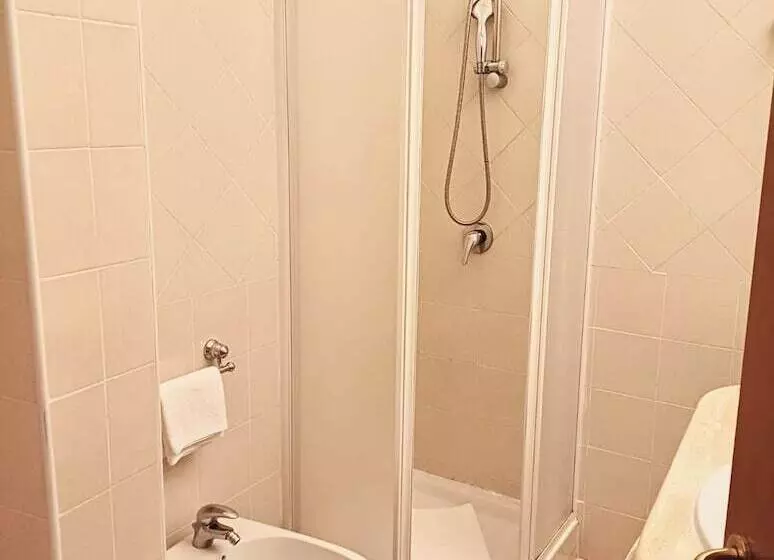 Hotelli With Swmming Pool In Arborea Just 600 Meters From The Sea