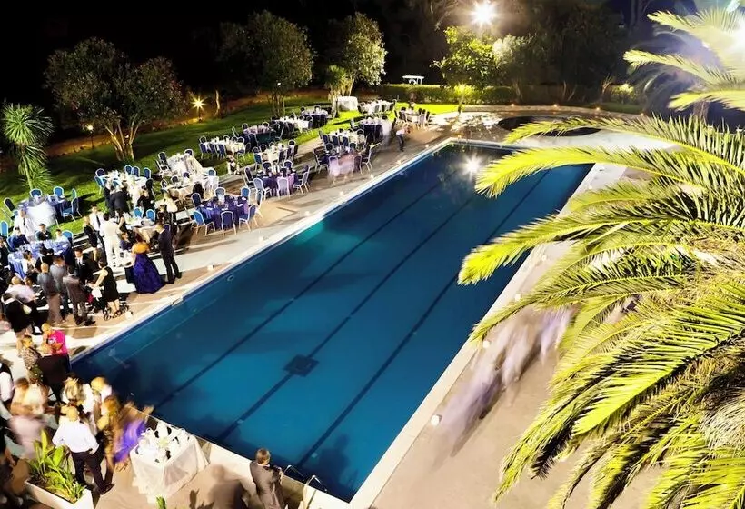 Hotelli With Swmming Pool In Arborea Just 600 Meters From The Sea