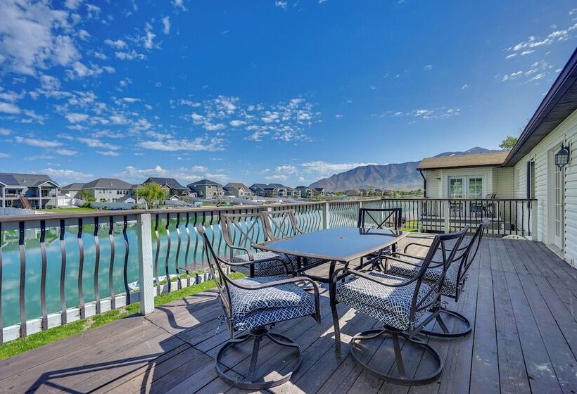 Lakefront Utah Home W/ Private Beach, Dock & Canoe