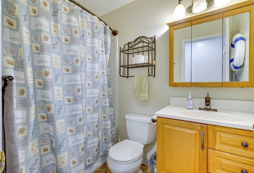 Lakefront Utah Home W/ Private Beach, Dock & Canoe