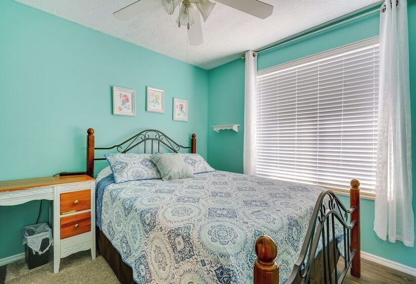 Lakefront Utah Home W/ Private Beach, Dock & Canoe