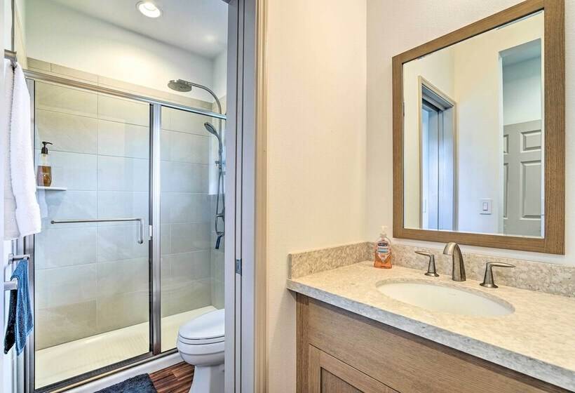 Modern Waianae Home W/ Mountain & Valley View