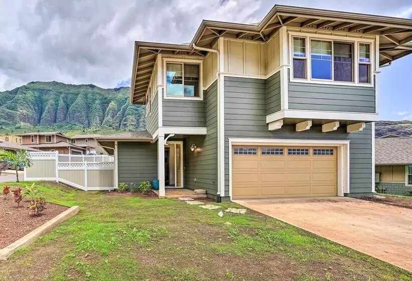 Modern Waianae Home W/ Mountain & Valley View