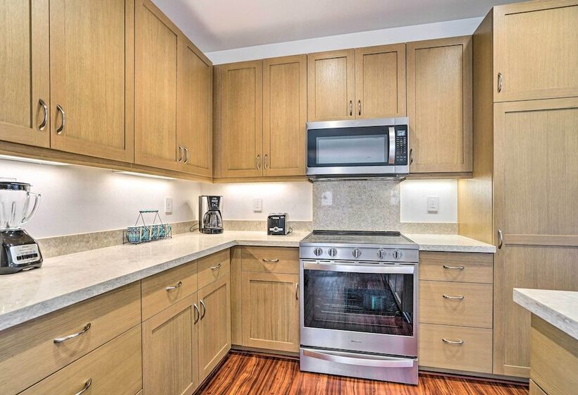 Modern Waianae Home W/ Mountain & Valley View