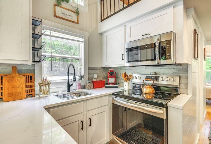 Monteagle Cabin W/ Swim Spa, Sauna & Fire Pit!