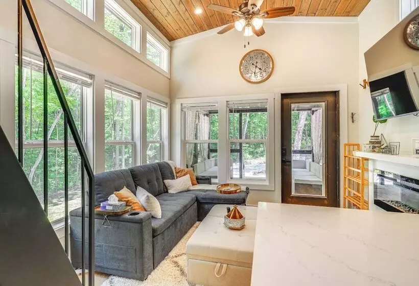 Monteagle Cabin W/ Swim Spa, Sauna & Fire Pit!