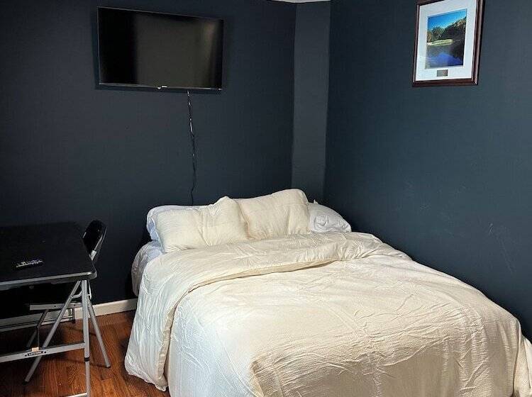 بنسيون Fidelia Crystal Room