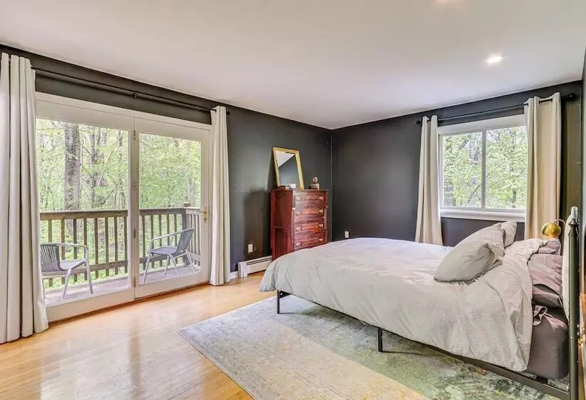 11 Mi To Powder Ridge Mountain: Connecticut Home