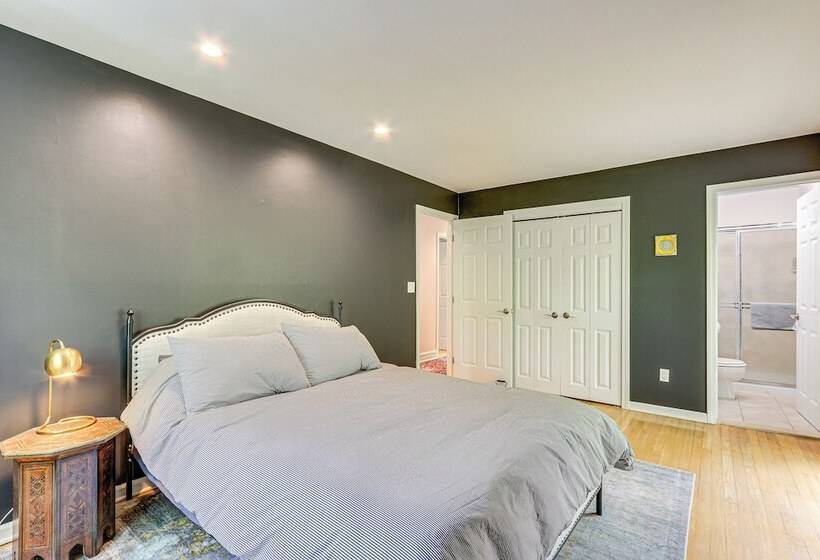 11 Mi To Powder Ridge Mountain: Connecticut Home