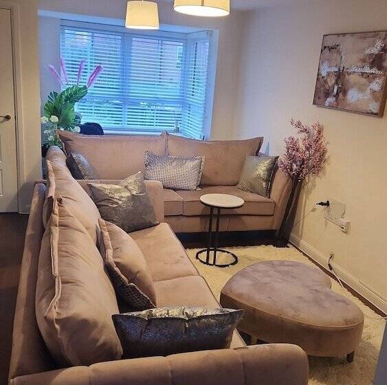 Residentie Inviting 1 Bed House In Wolverhampton