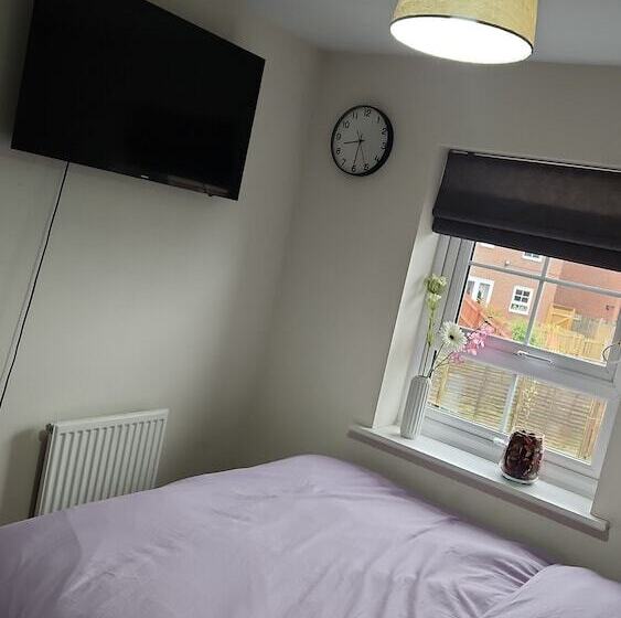 Residentie Inviting 1 Bed House In Wolverhampton