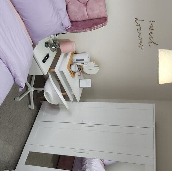 Residentie Inviting 1 Bed House In Wolverhampton