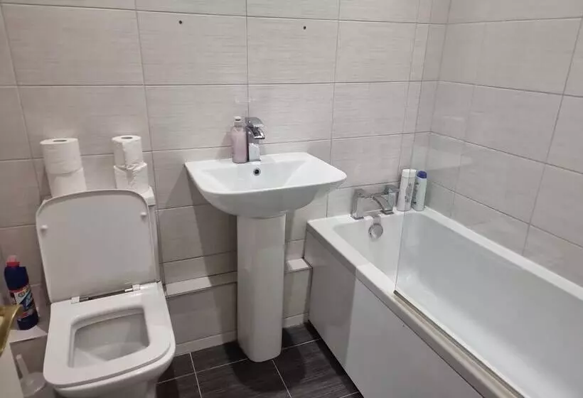 Residenssi Lovely 2 Bed House In Sunderland