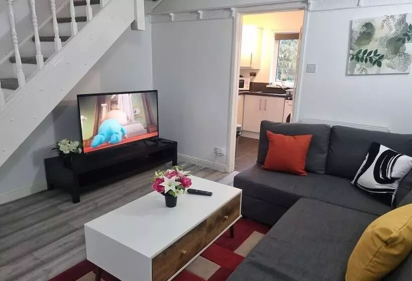 Residenssi Lovely 2 Bed House In Sunderland