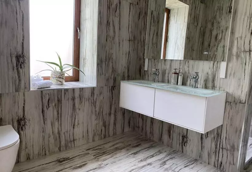 Residenssi Seaside Retreat At Port Talbot