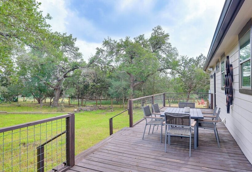 San Marcos Home W/ Fire Pit ~ 10 Mi To Downtown!
