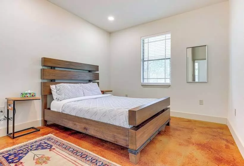 San Marcos Home W/ Fire Pit ~ 10 Mi To Downtown!