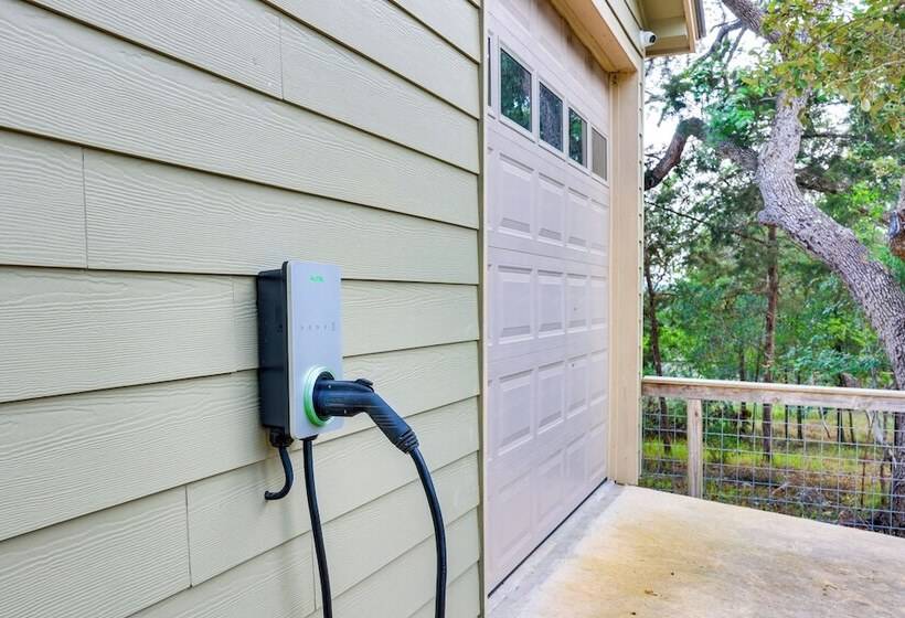 San Marcos Home W/ Fire Pit ~ 10 Mi To Downtown!