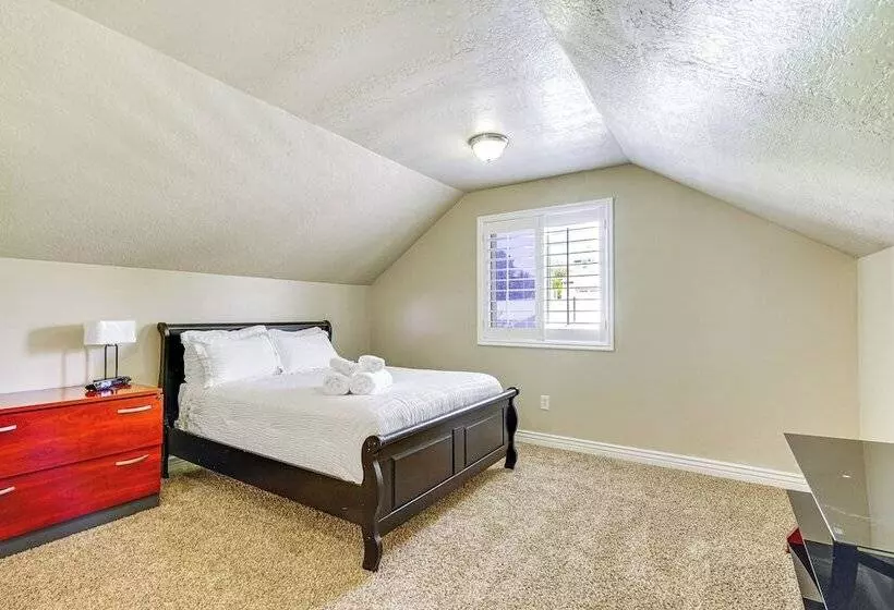 South Jordan Home: Grill, 21 Mi To Salt Lake City