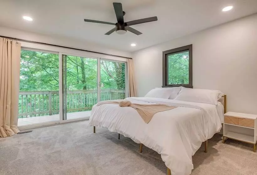 Spacious Riverfront Delaware Home W/ Views