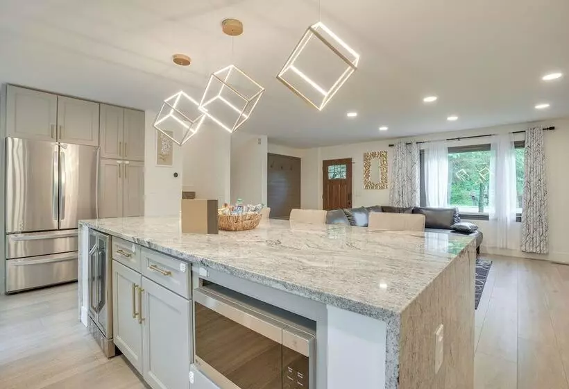 Spacious Riverfront Delaware Home W/ Views