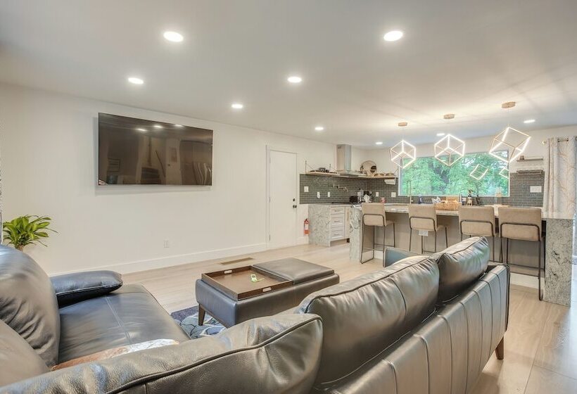 Spacious Riverfront Delaware Home W/ Views