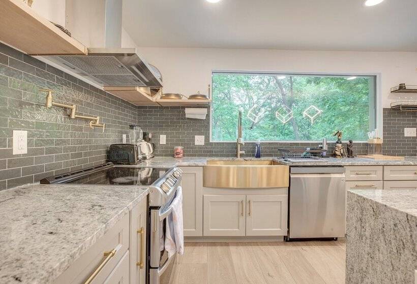 Spacious Riverfront Delaware Home W/ Views