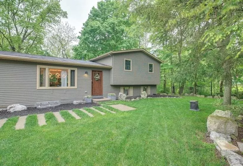 Spacious Riverfront Delaware Home W/ Views