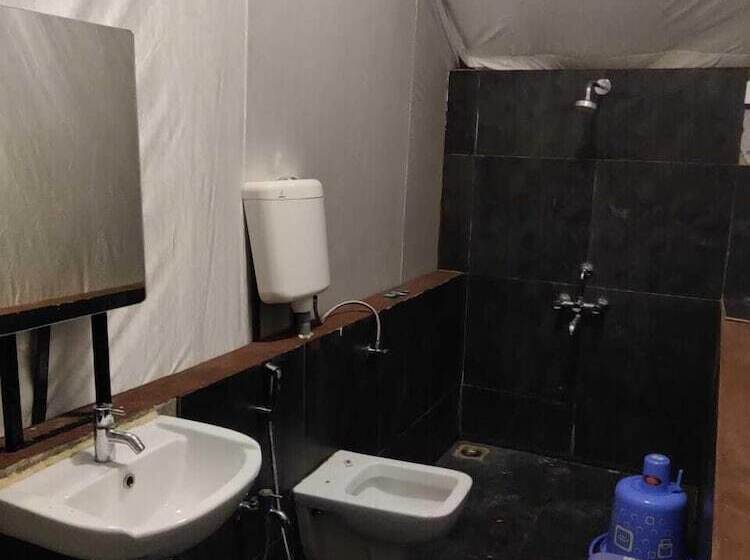 Twin Mountain Resort