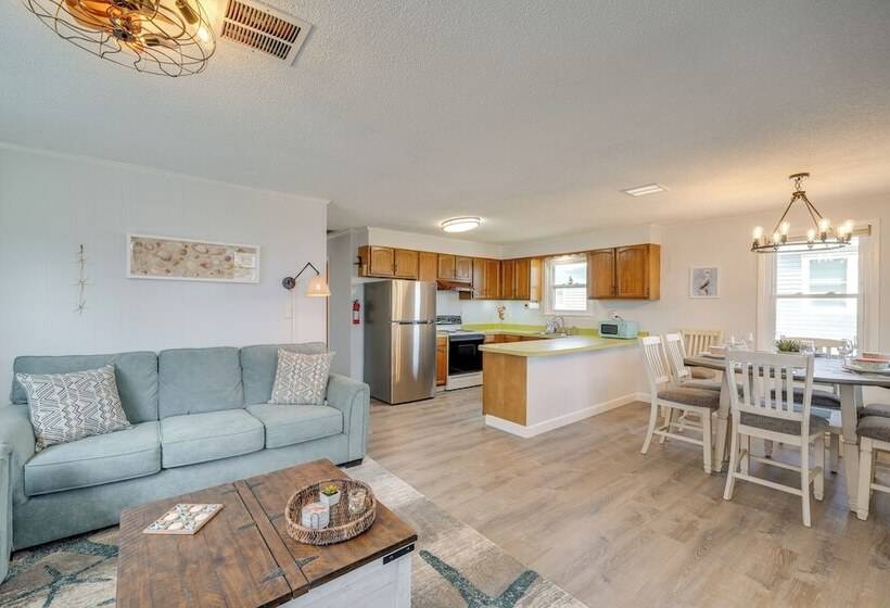 Updated Kitty Hawk Semi Oceanfront W/ Ocean Views