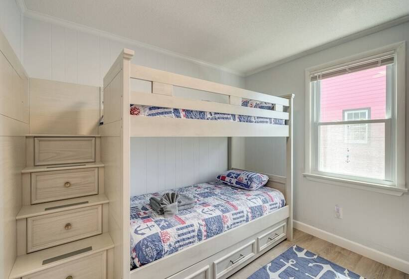 Updated Kitty Hawk Semi Oceanfront W/ Ocean Views