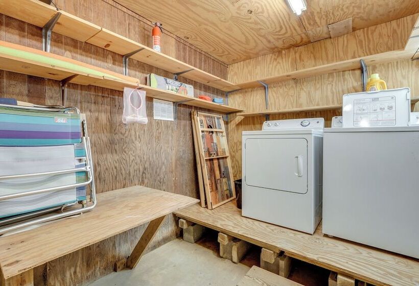 Updated Kitty Hawk Semi Oceanfront W/ Ocean Views