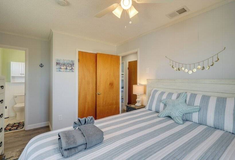 Updated Kitty Hawk Semi Oceanfront W/ Ocean Views