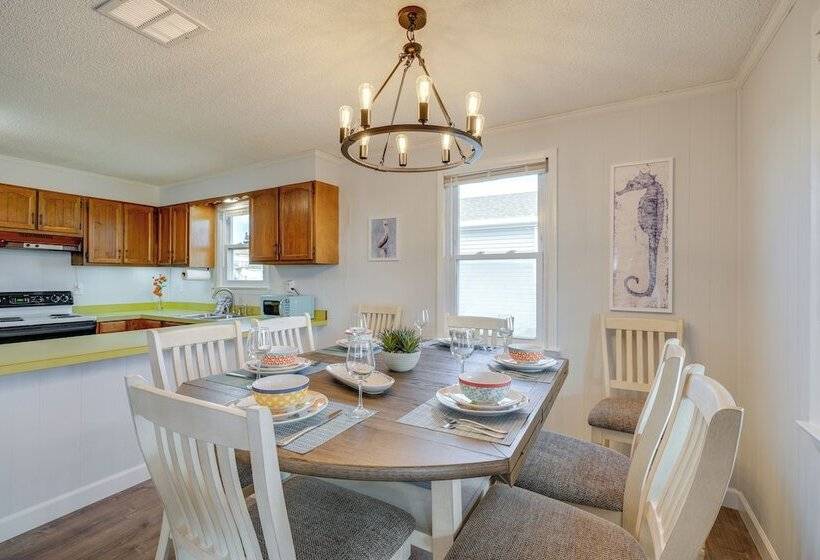 Updated Kitty Hawk Semi Oceanfront W/ Ocean Views