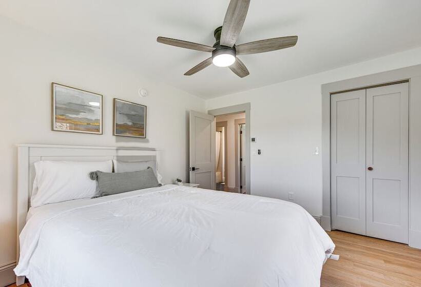 Beautiful Eliot Retreat W/ Fire Pit & Game Room!