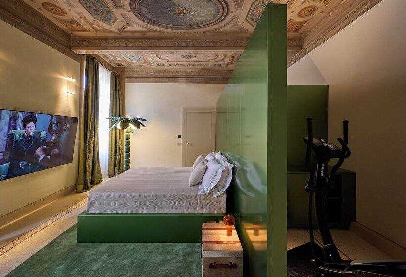 تختخواب و صبحانه Gironda