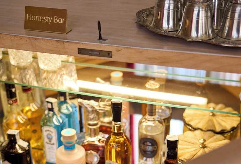 تختخواب و صبحانه Gironda