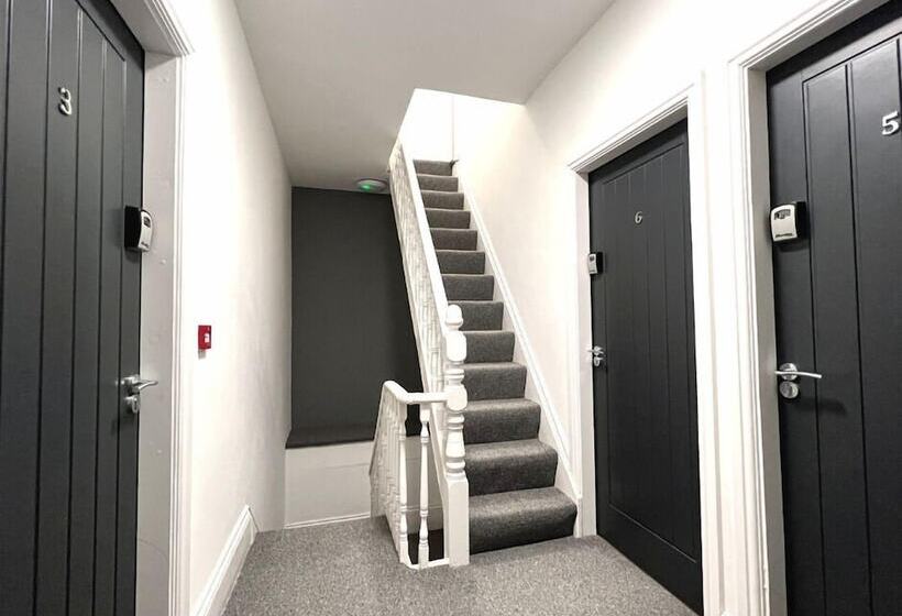 Chantry Suites By Sa Stays