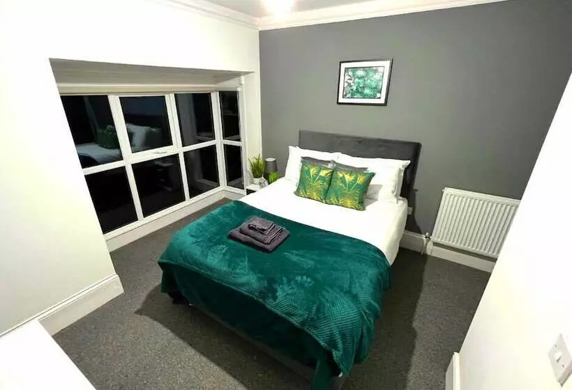 Chantry Suites By Sa Stays