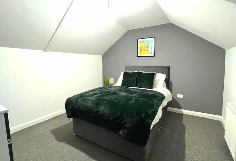 Chantry Suites By Sa Stays