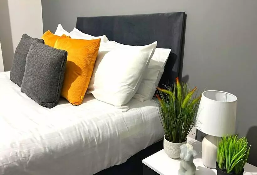 Chantry Suites By Sa Stays