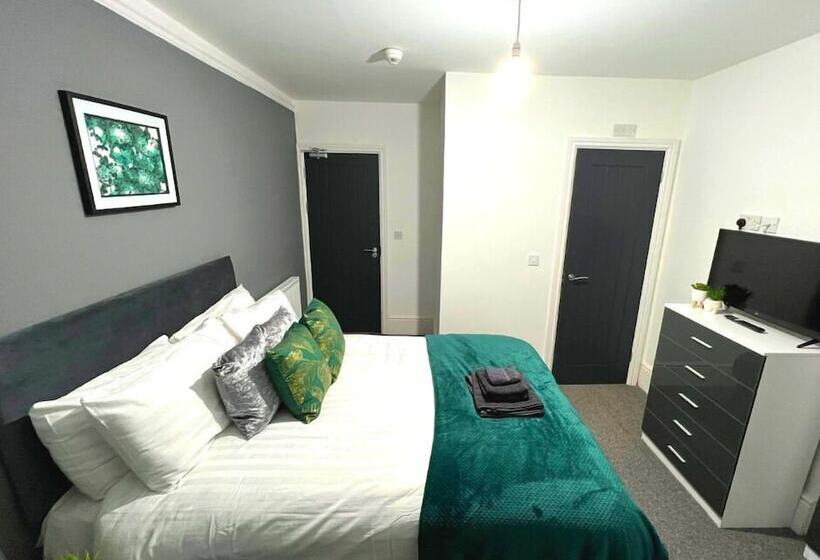 Chantry Suites By Sa Stays