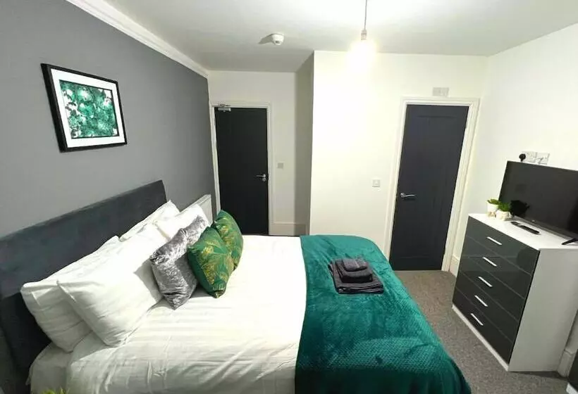 Chantry Suites By Sa Stays