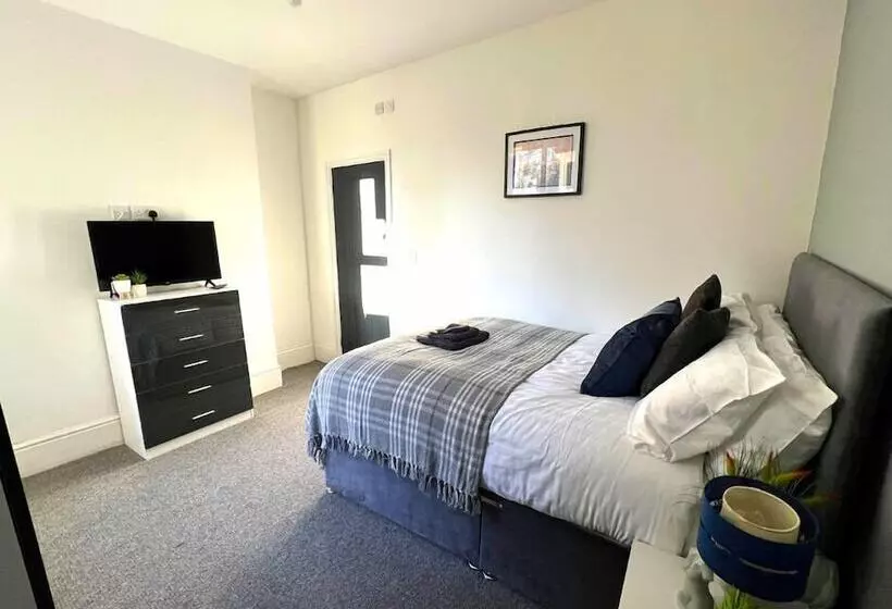 Chantry Suites By Sa Stays